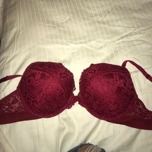 Red VS bra
